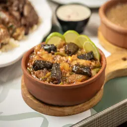 طاجن ورق عنب بالكوارع