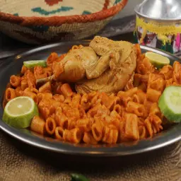 دجاج مكرونة