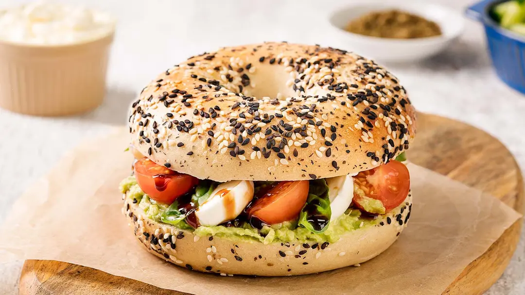 Caprese Bagel