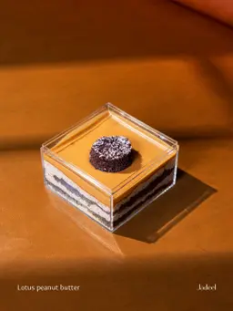 لوتس بالفول السوداني