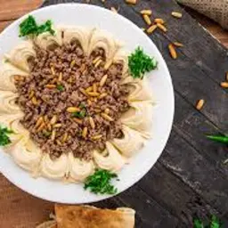 حمص مع اللحم