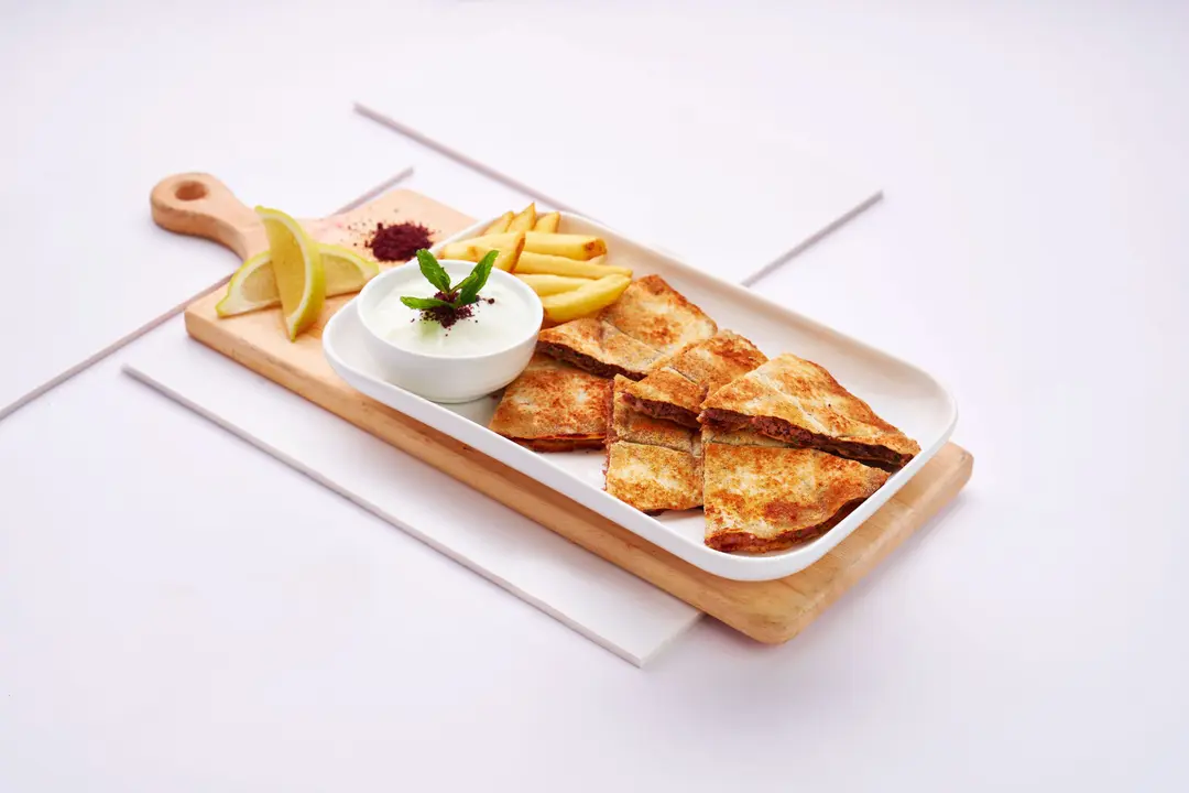 طبق عرايس لحم