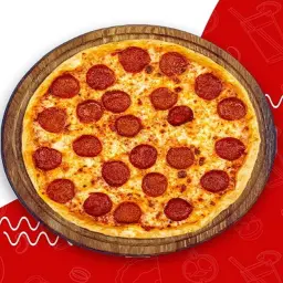 بيتزا بالبيبروني صغير