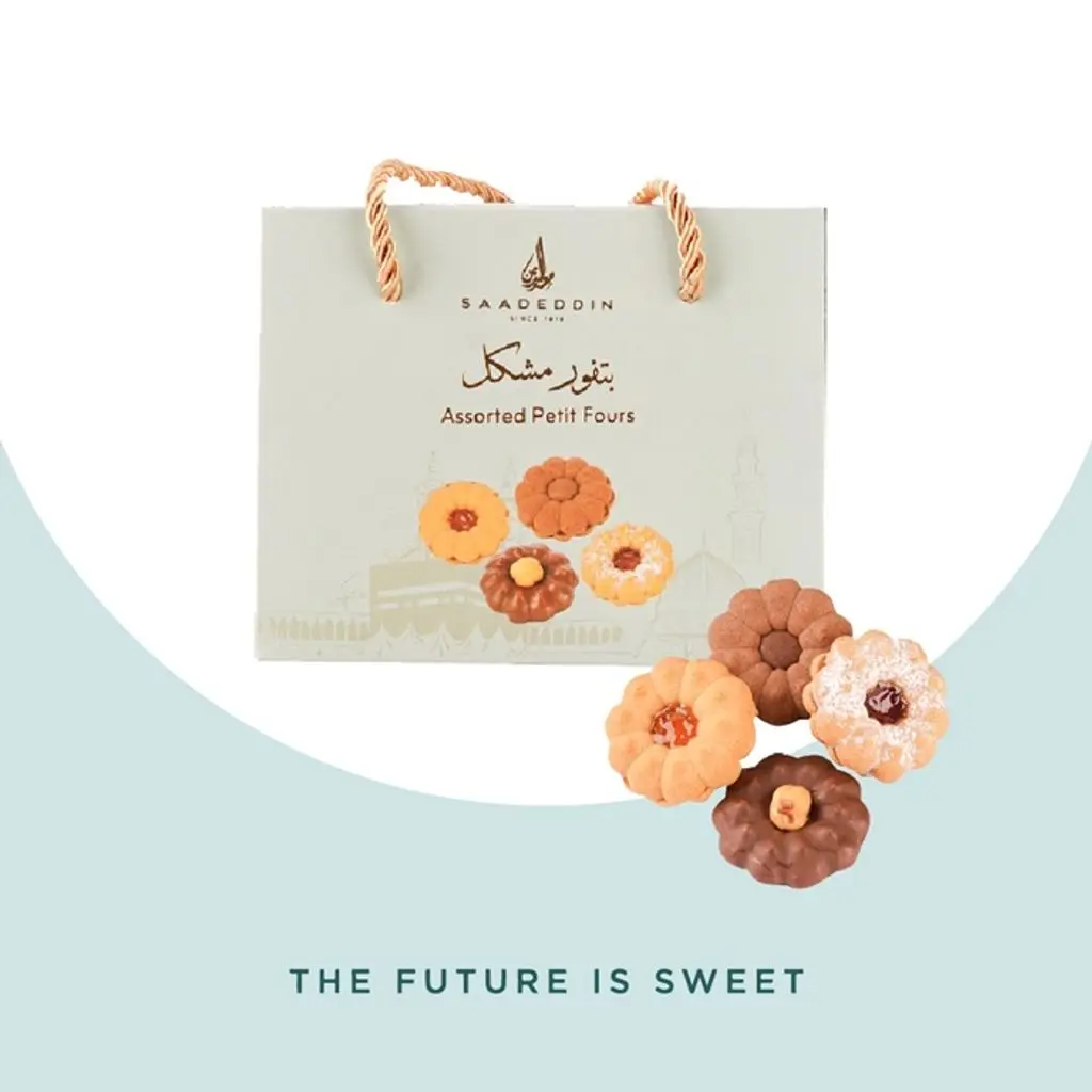 Assorted coated petit four sable bag