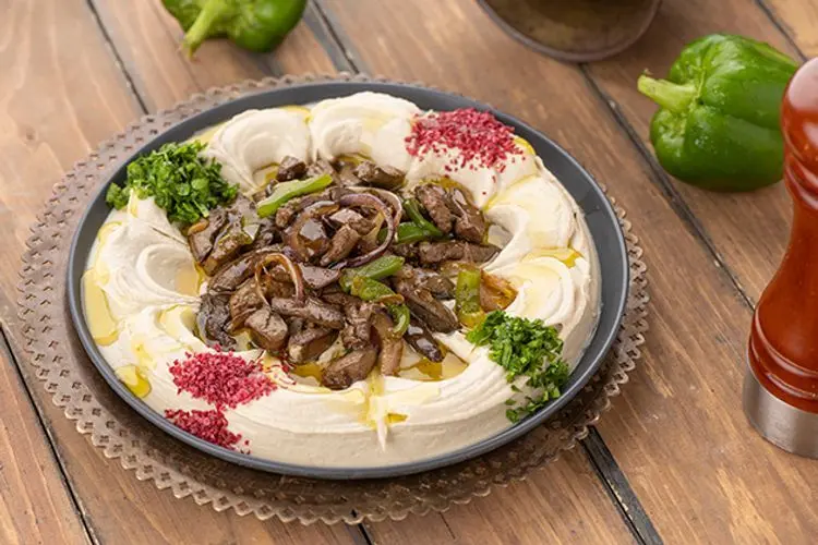 حمص بالكبدة