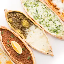 أجبان مشكلة