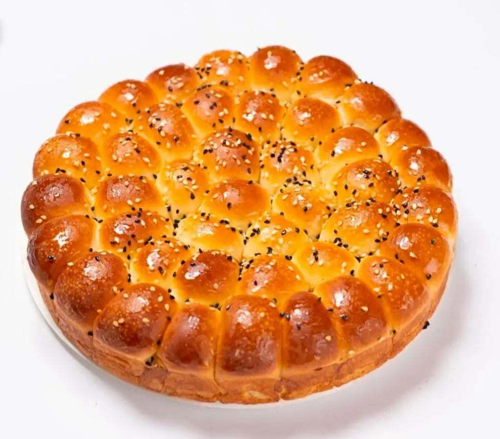 Small Cheesy Beehive Classic