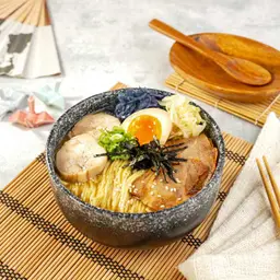 Onami Ramen, Shoyu Dashi Broth