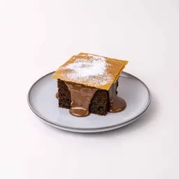Crispy chocolate cake