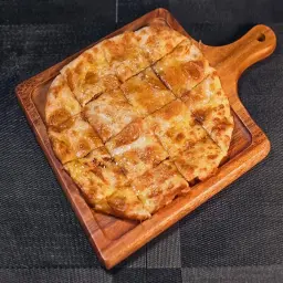 فطيرة جبنة سائلة وعسل