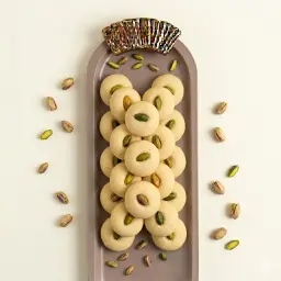غريبة