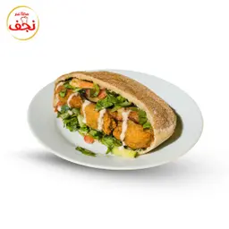 ساندوتش طعميه مع حمص