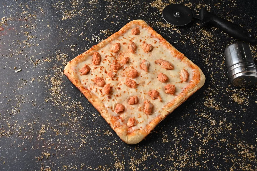 Classic Chicken Sicilian Pizza