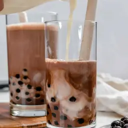 ميلك تي شوكولافا