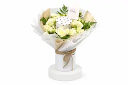 Giant bouquet with cake