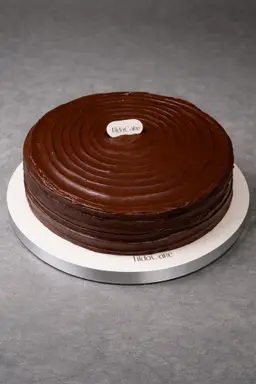 Grand Tilda Cake - Family Size