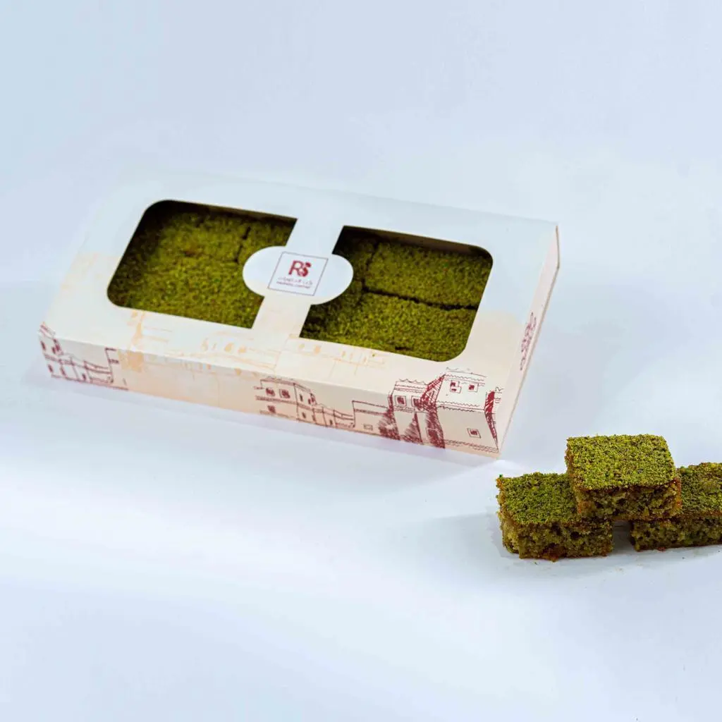 Pistachios Basbousa