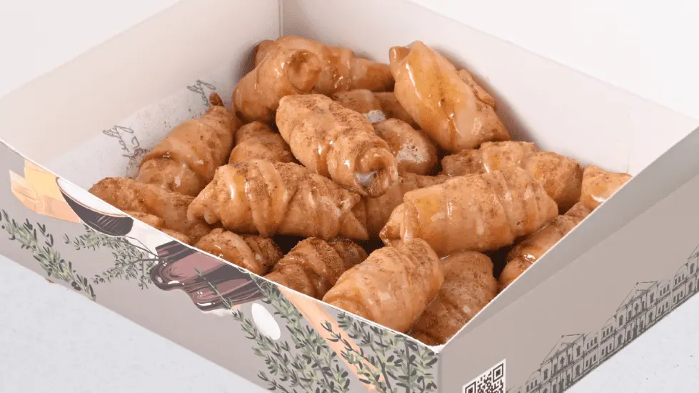 Fried Semolina Rolls with Cheese Box