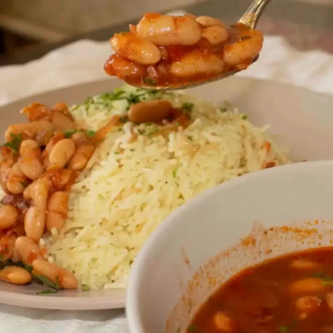 فاصوليا بيضاء مع لحمة وأرز