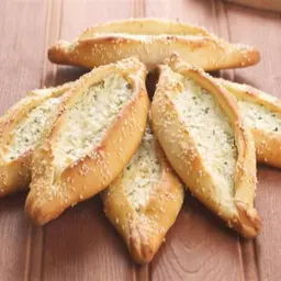 فطيرة لبنة بالعسل