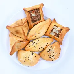 صحن معجنات مشكلة (درزن)