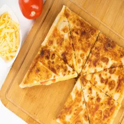 Cheddar Cheese with Tomato Pie