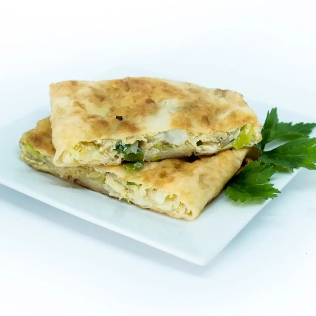 مطبق مالح جبنة بيضاء