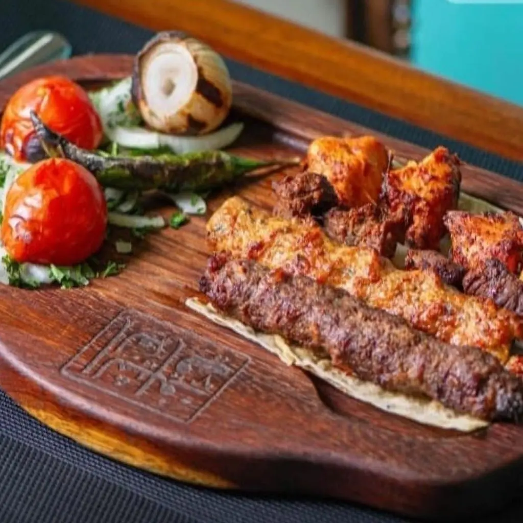 طبق مشاوي مشكل