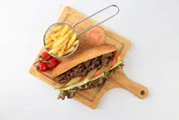 ساندويتش ستيك بخبز الباجيت