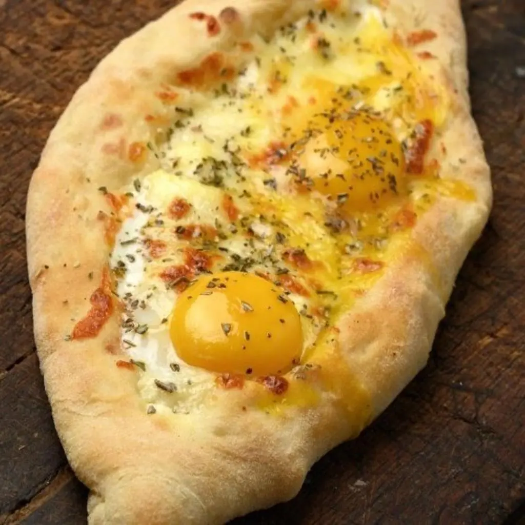 Eggs with Vegetables Mankoushe