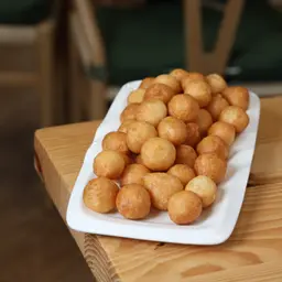 لقيمات سادة