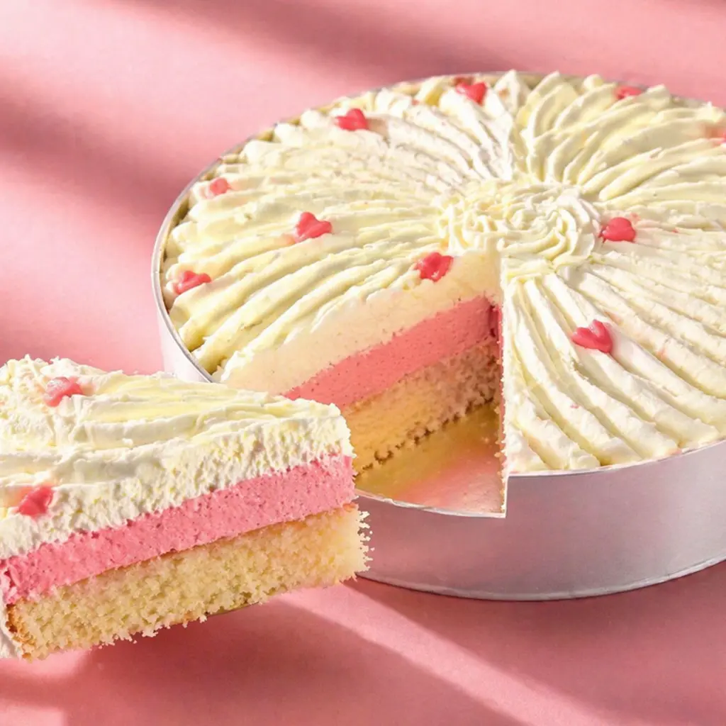 Strawberry ice cream truffle cake