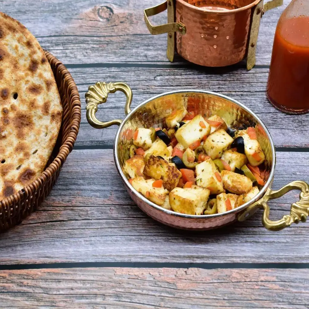 Halloumi Hamsa