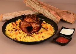 حبة دجاج سعدية مع نفرين أرز
