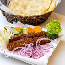 لحم دهاجة كباب