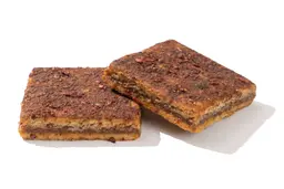 Dates Maqrouta with cinnamon