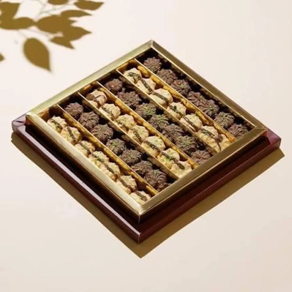 Robina Petit Four Drops