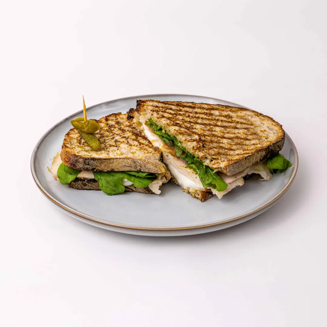 Fresh Mozzarella & Turkey
