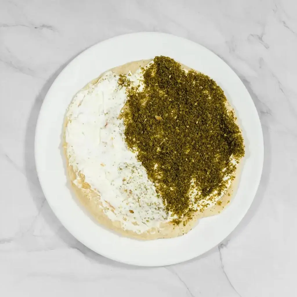 جباتي لبنة وزعتر