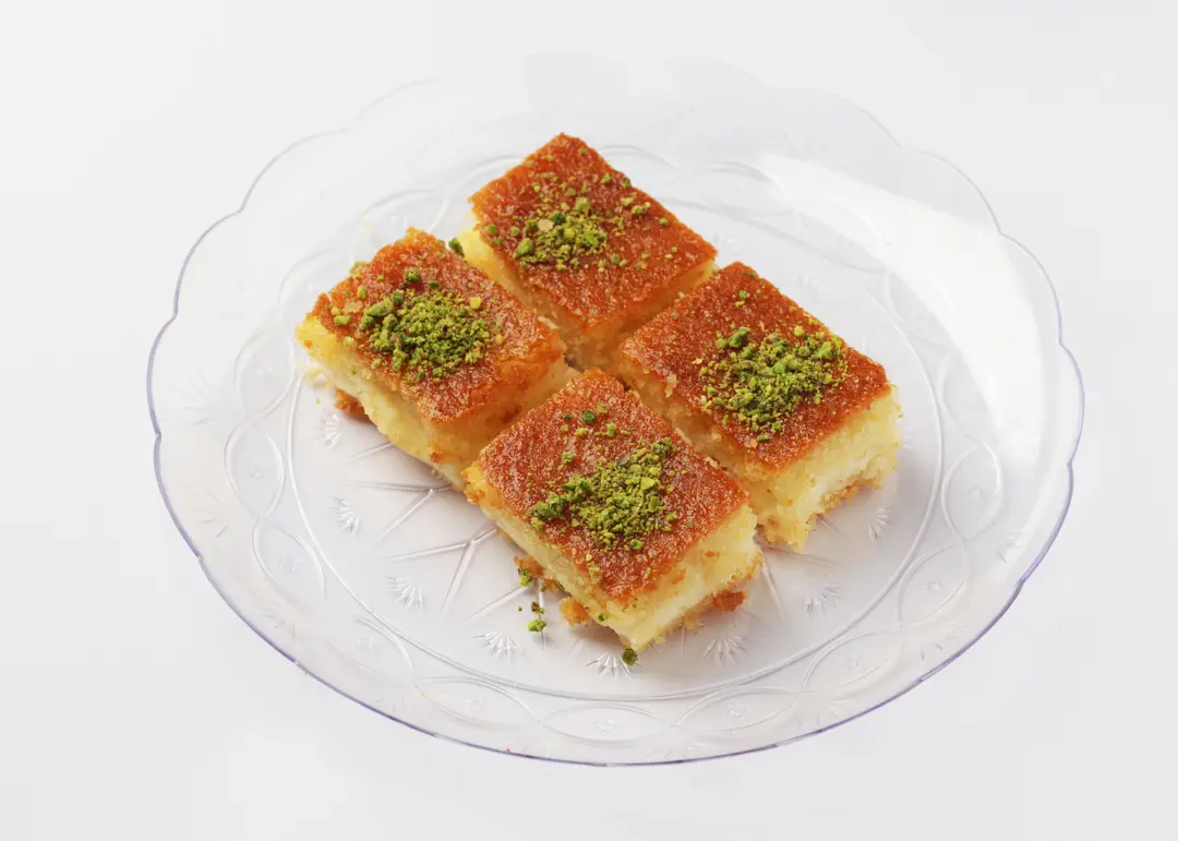 Basbousa Qishta