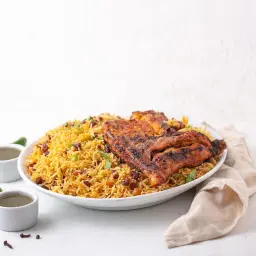 دجاج على الفحم مع الأرز