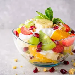 سلطة فواكه مكسرات