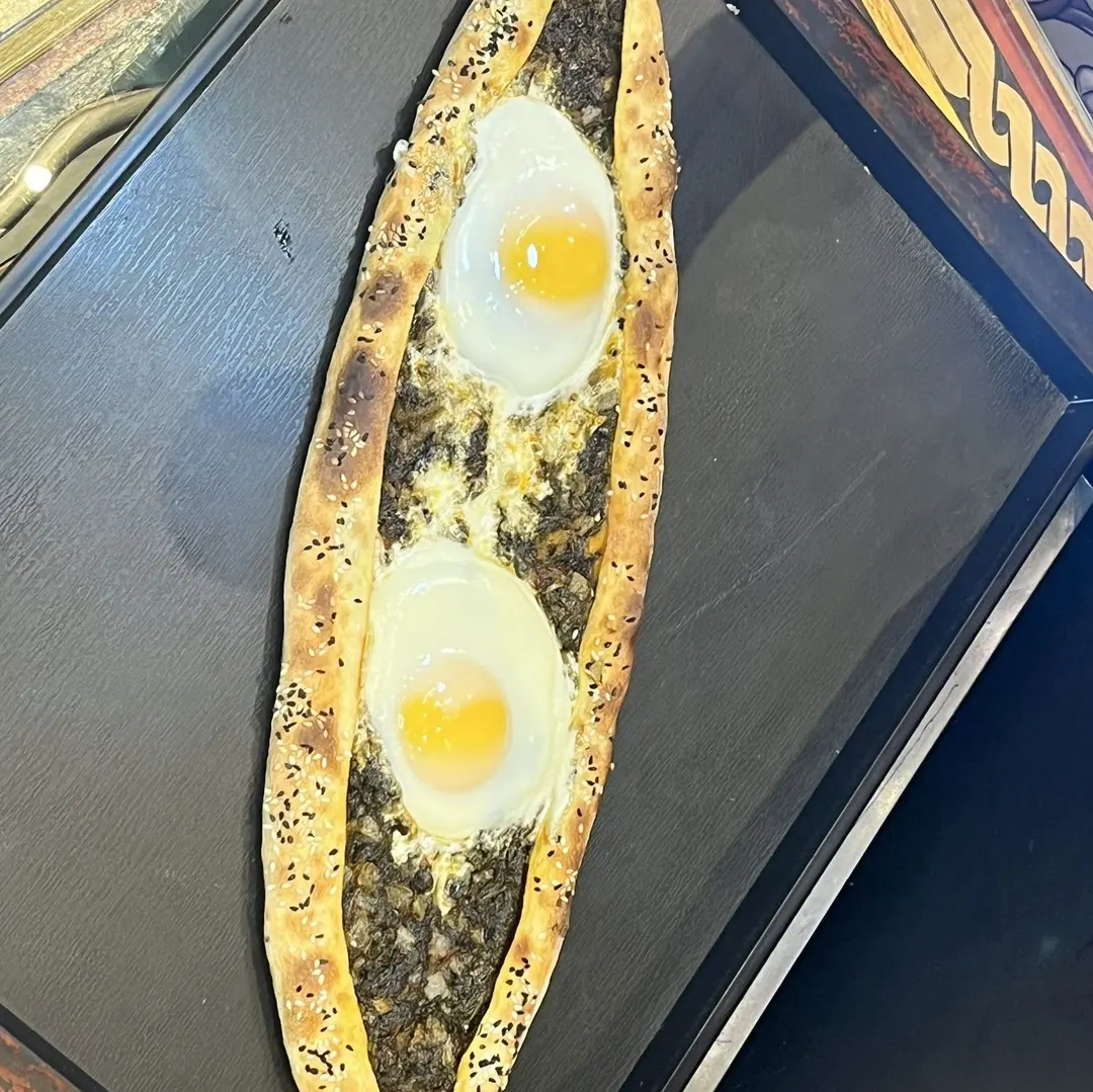 Spinach with Eggs