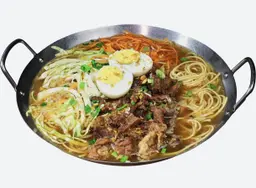 Beef pares mami