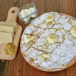 فطيرة قشطة وعسل