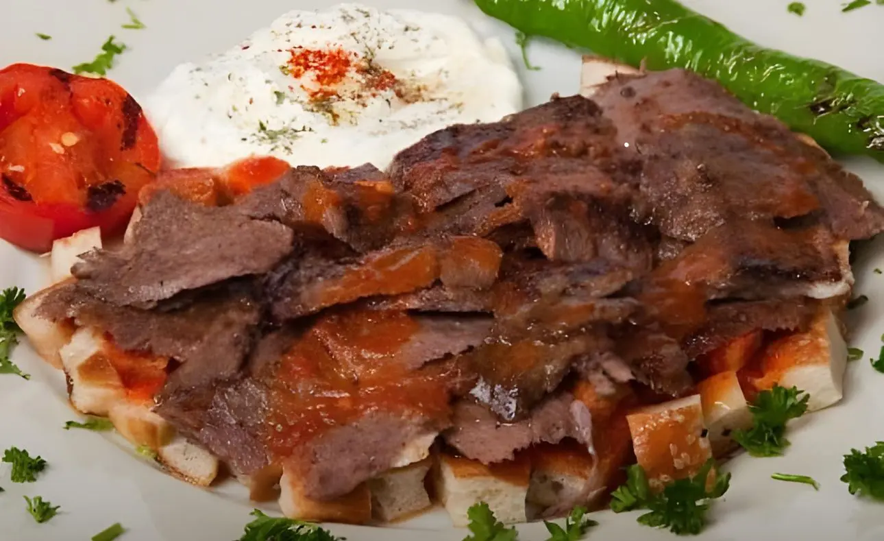  افوكادو عالم العصاير والشاورما