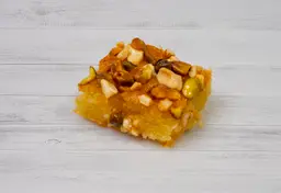 بسبوسة مكسرات