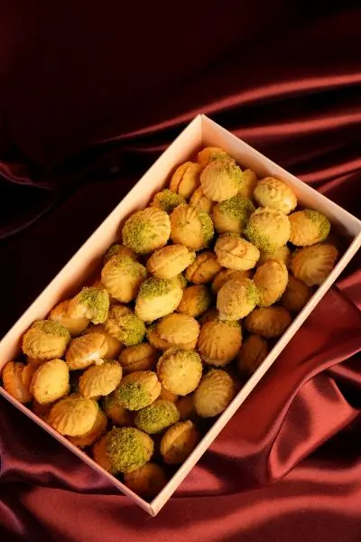 Petit Four