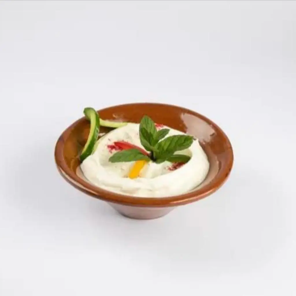 ثومية