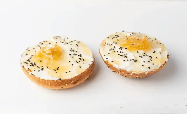 Mamas Bagel 